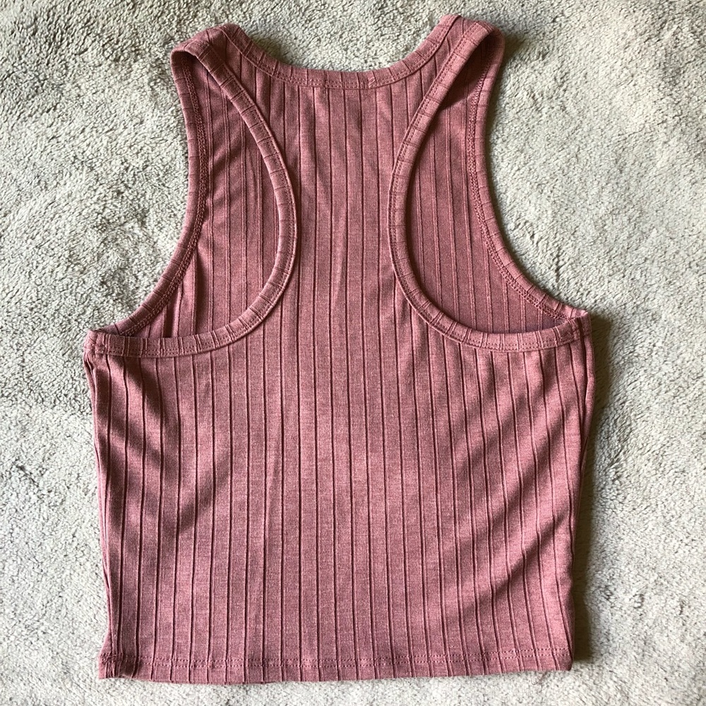 NWOT Dusty Rose Racerback Crop - Picture 2 of 3